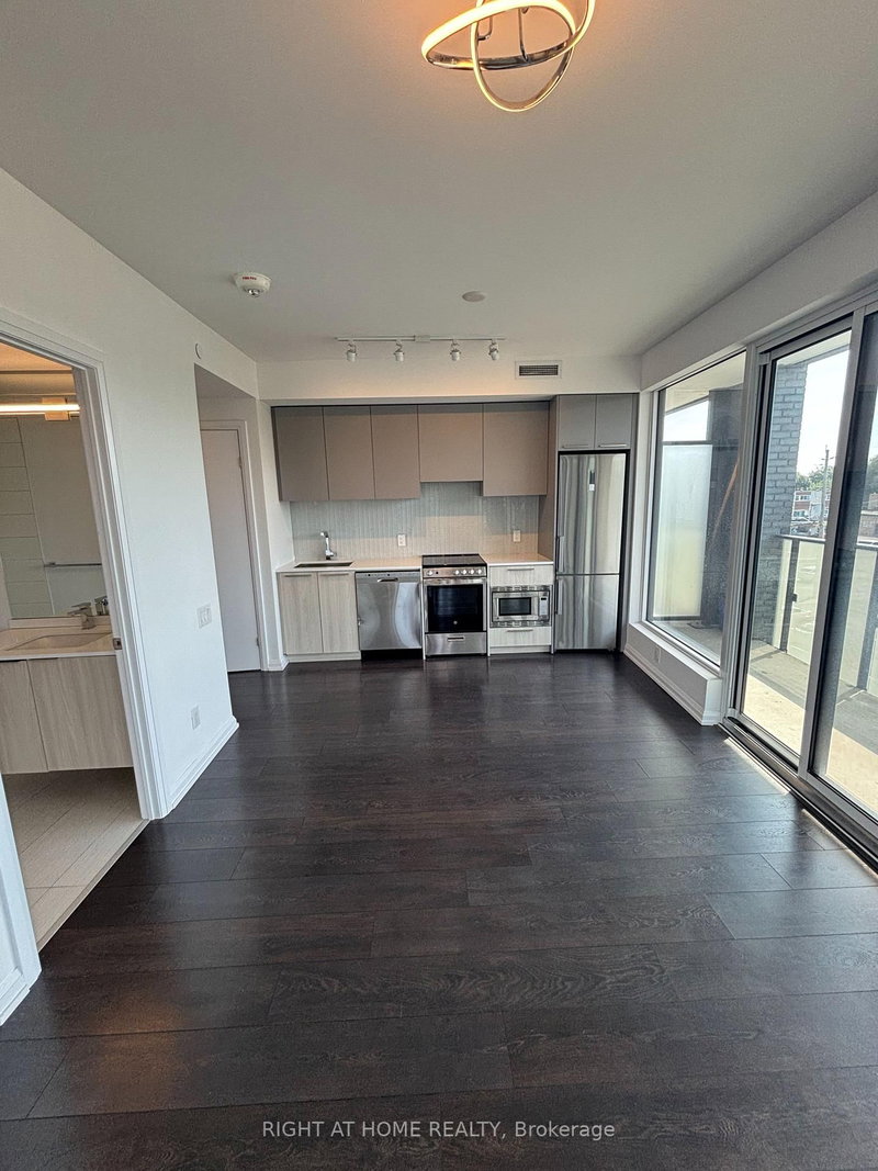 317 - 4208 Dundas Street W