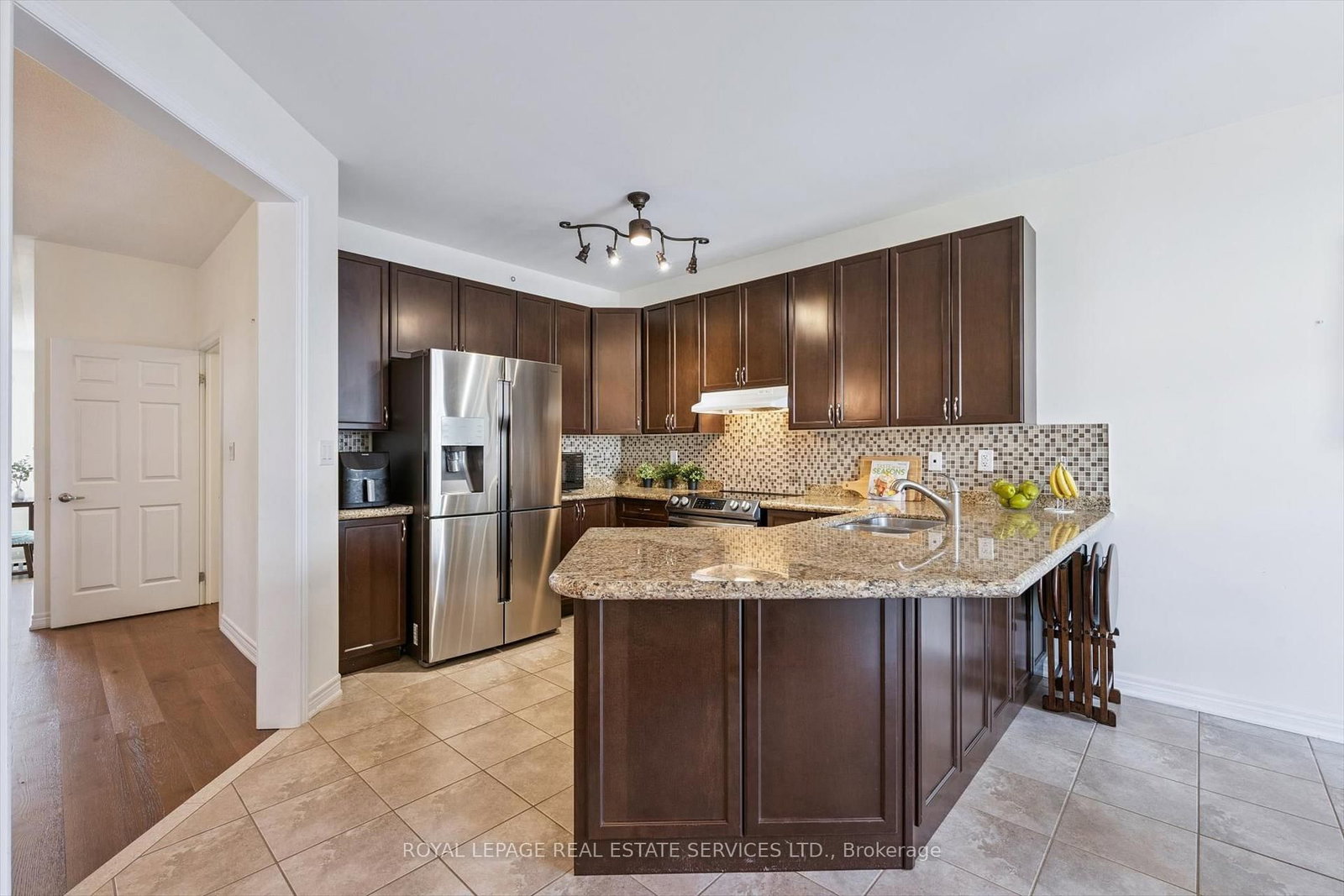 2517 Pine Glen Road • Oakville, ON photo 13