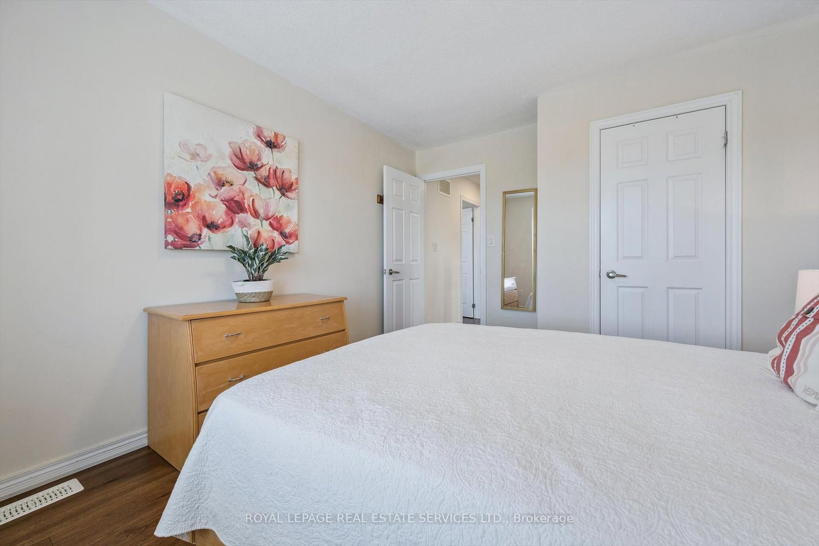 2517 Pine Glen Road • Oakville, ON photo 30