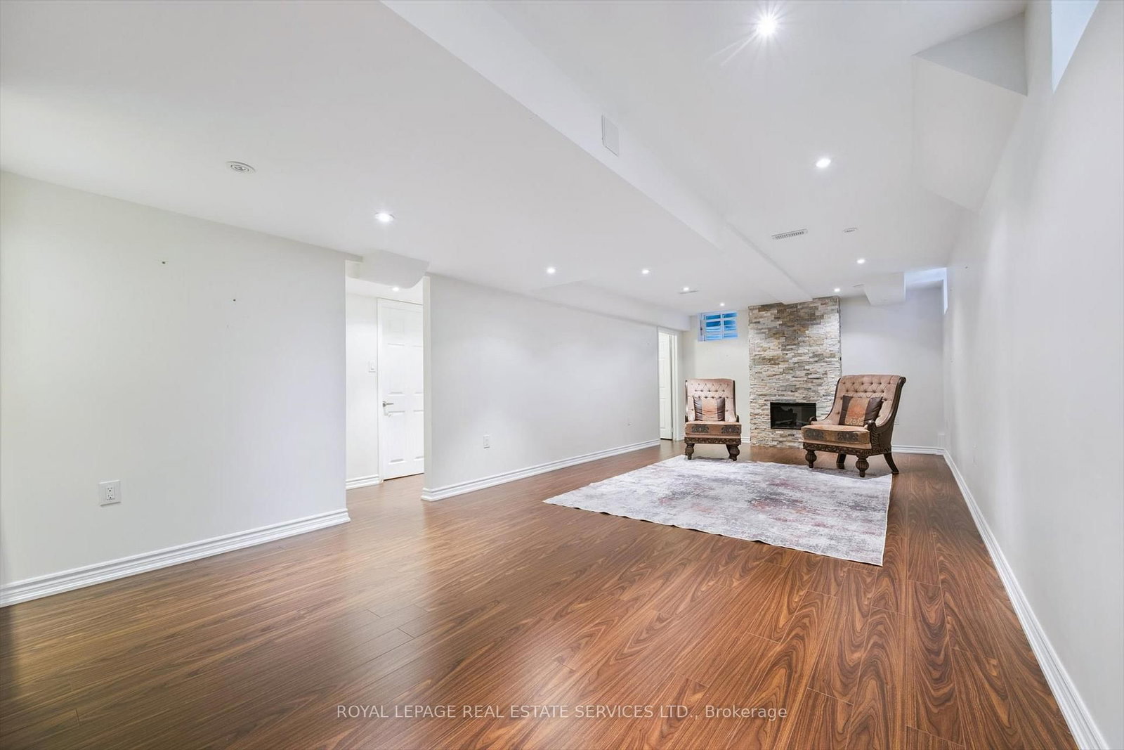 2517 Pine Glen Road • Oakville, ON photo 32