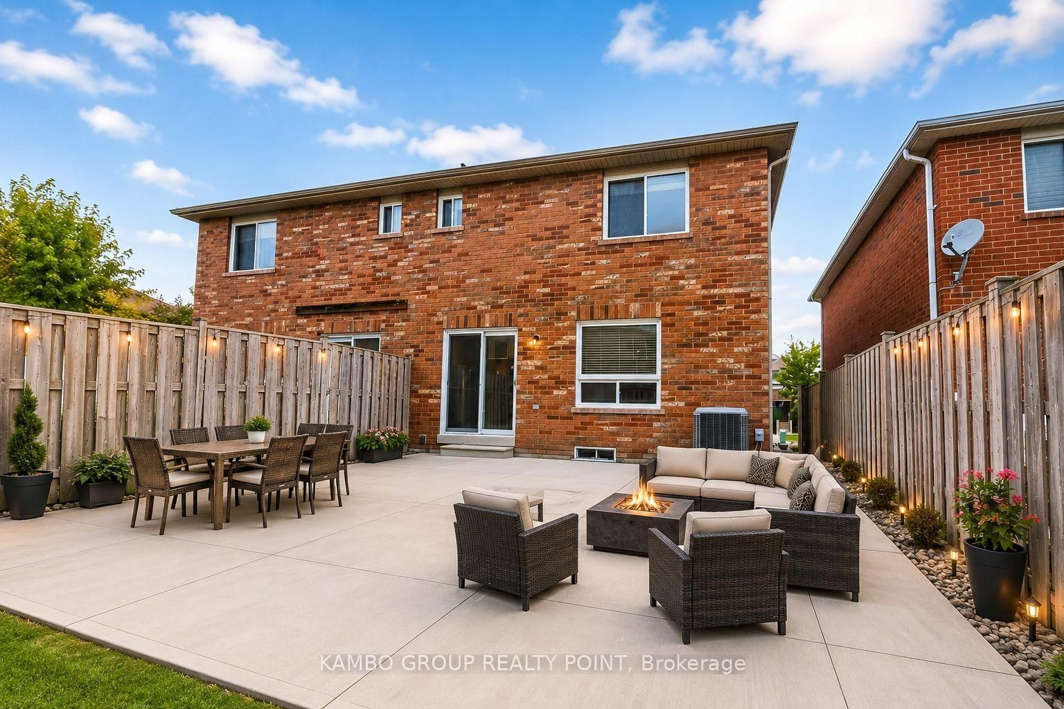 73 Hollingsworth Circle • Brampton, ON photo 12
