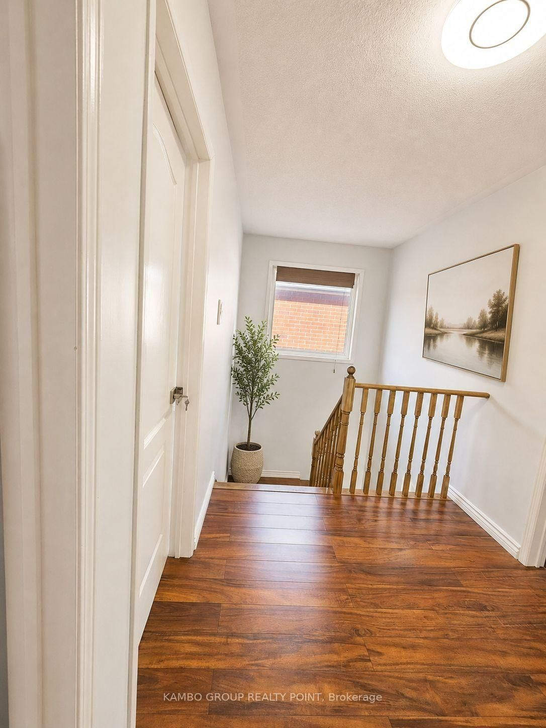 73 Hollingsworth Circle • Brampton, ON photo 5