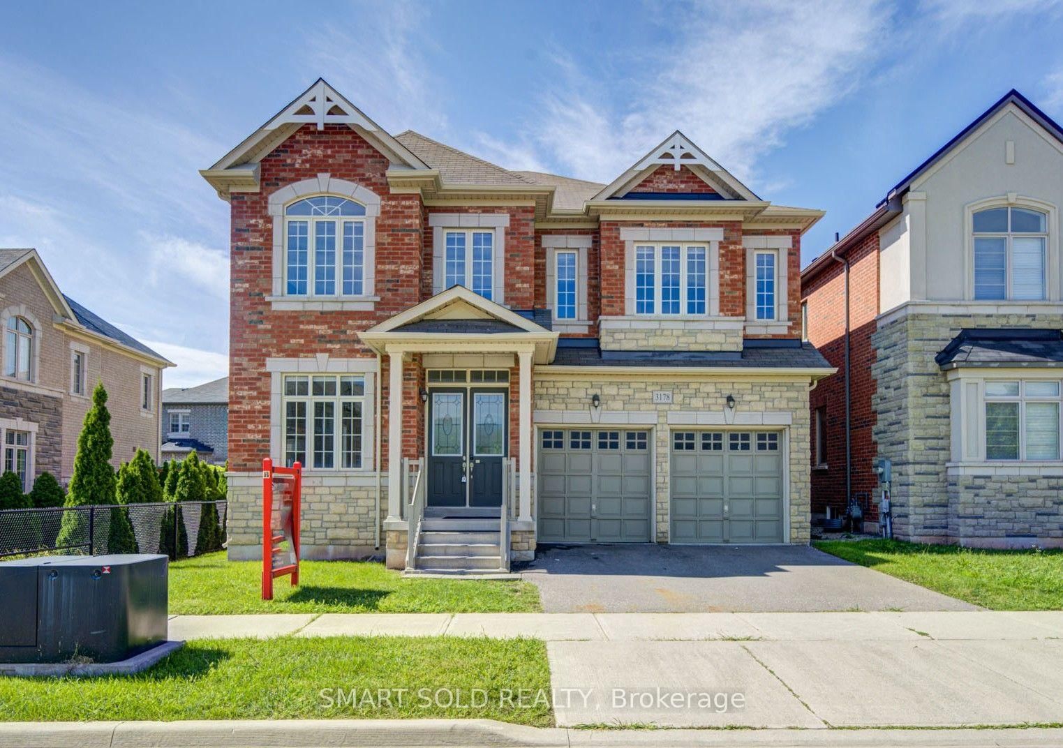 3178 Buttonbush Trail • Oakville, ON photo 1