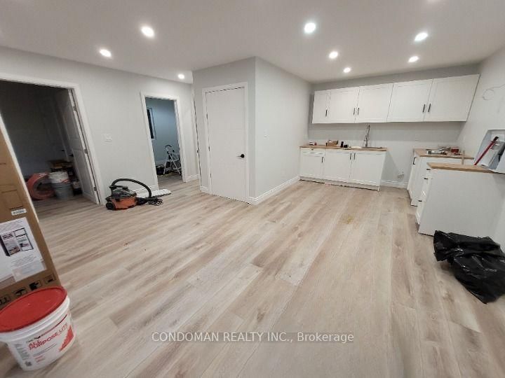 Coachhouse - 22 Fairfield Avenue