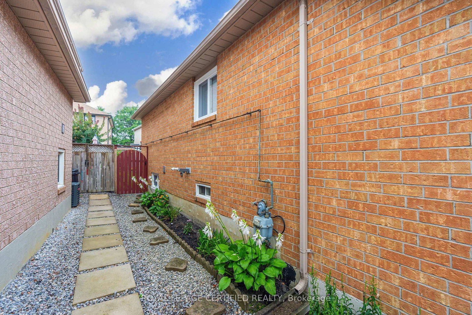 45 Springview Drive • Brampton, ON photo 22