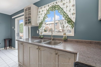 45 Springview Drive • Brampton, ON photo 9