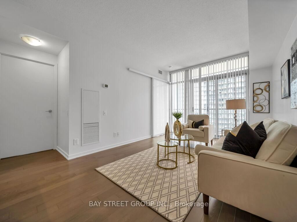 105 The Queensway Avenue • #1501 • Toronto, ON photo 20