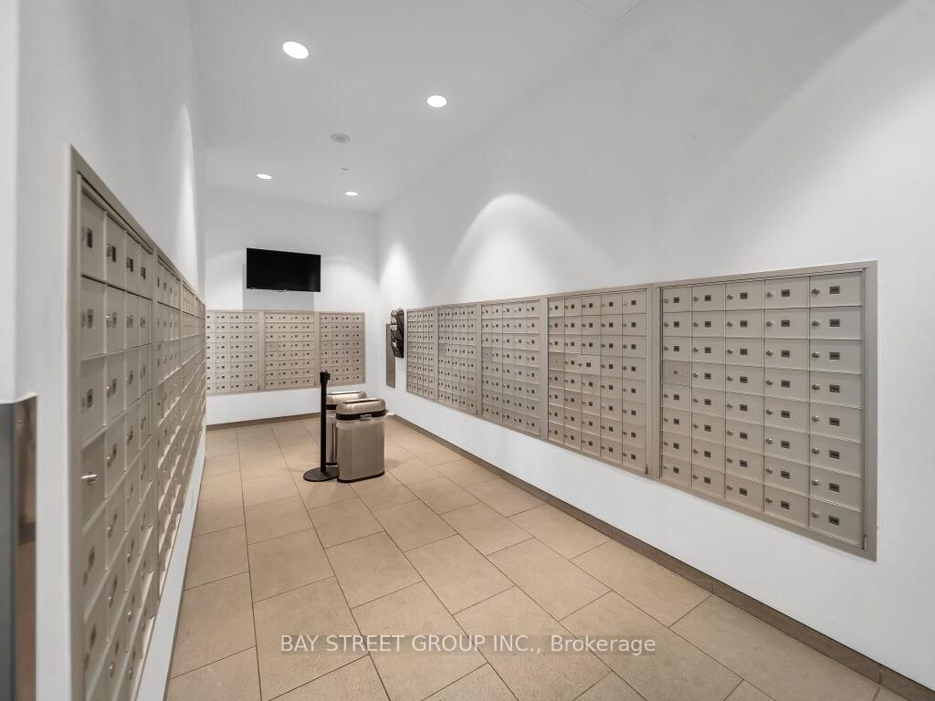 105 The Queensway Avenue • #1501 • Toronto, ON photo 6
