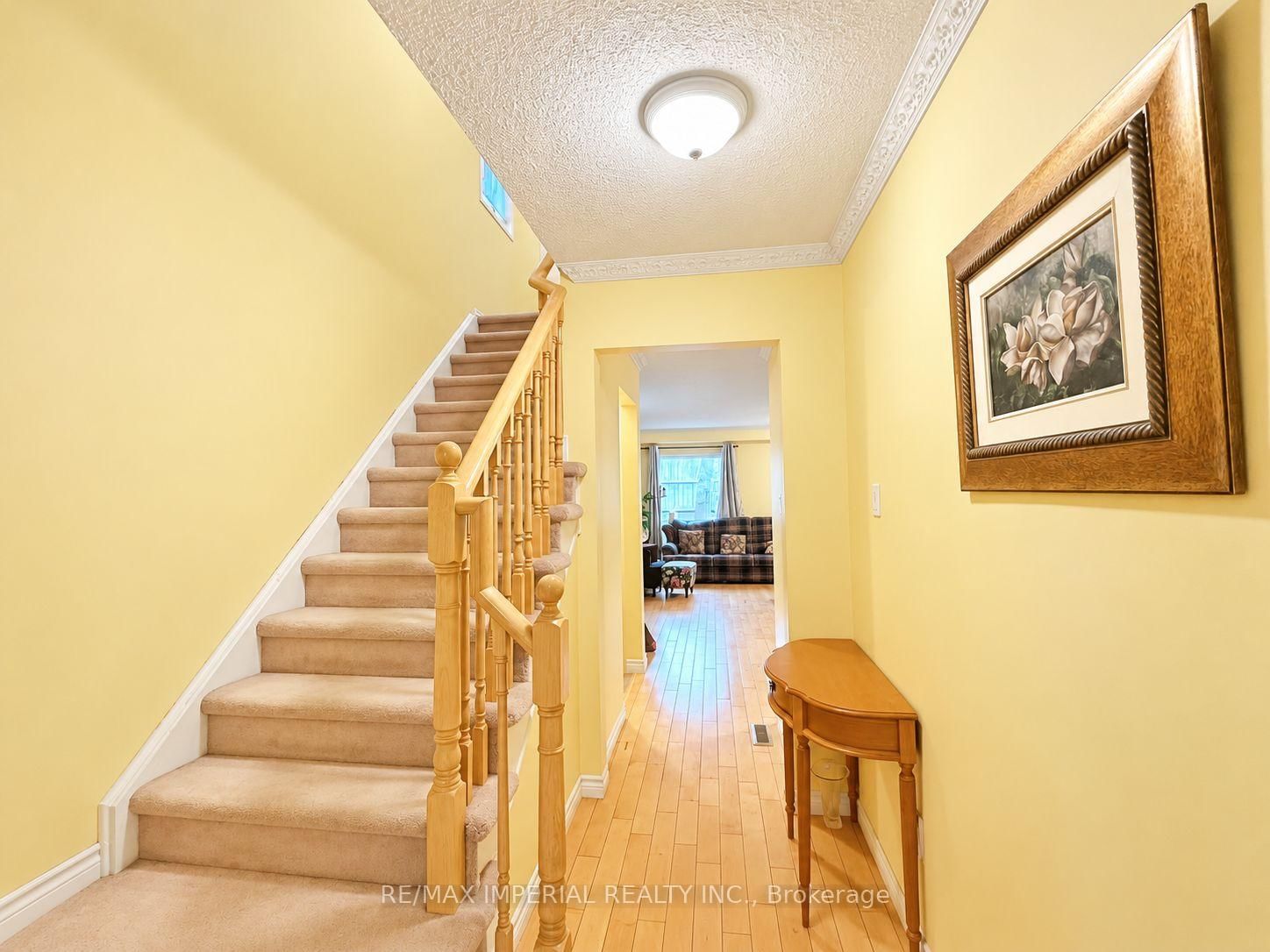 53, Upper RM1-2955 Thomas St, Mississauga, view 2