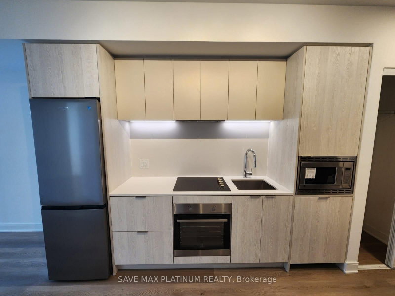 407 - 86 Dundas Street E