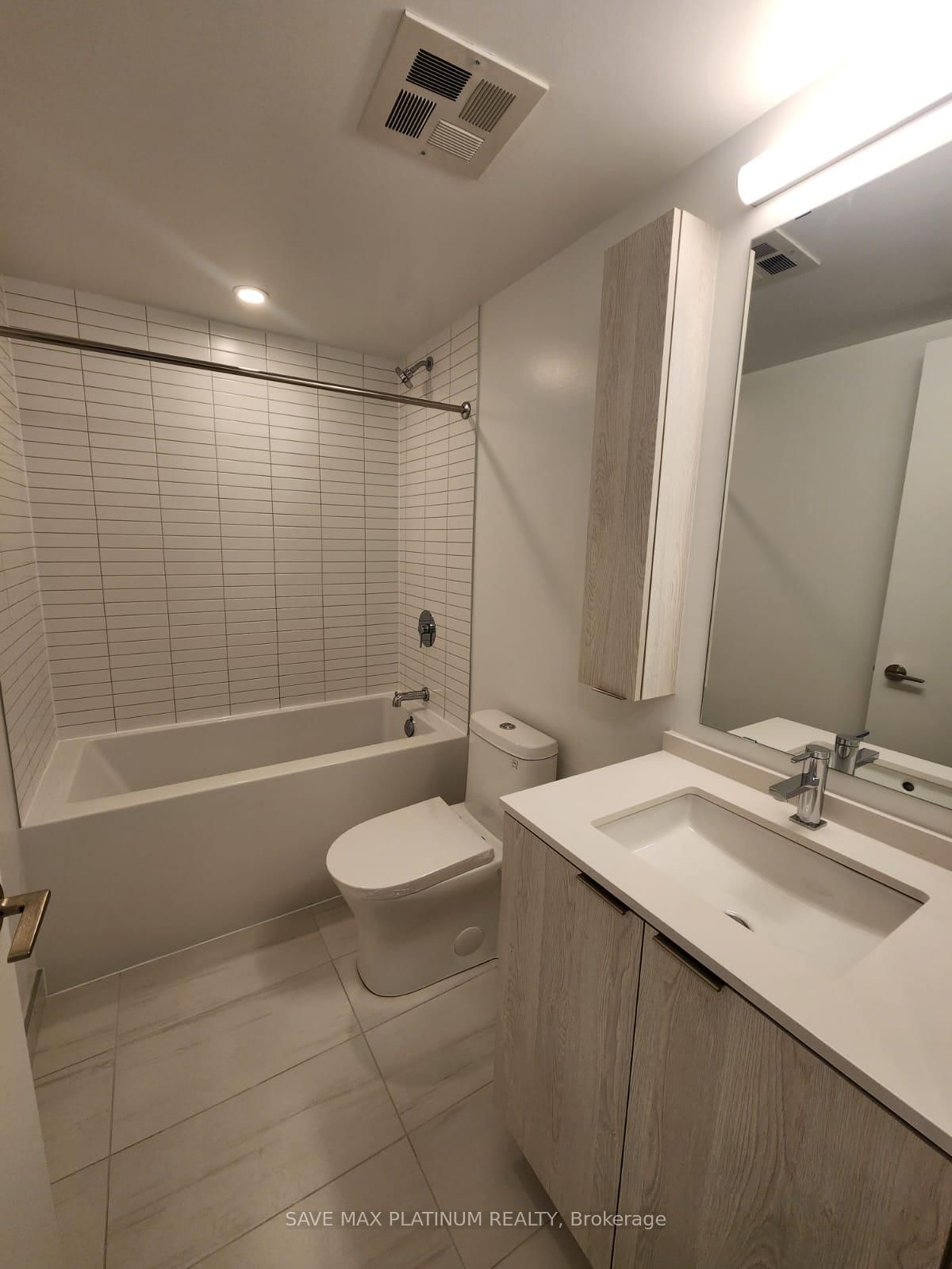 407-86 Dundas St, Mississauga, view 6