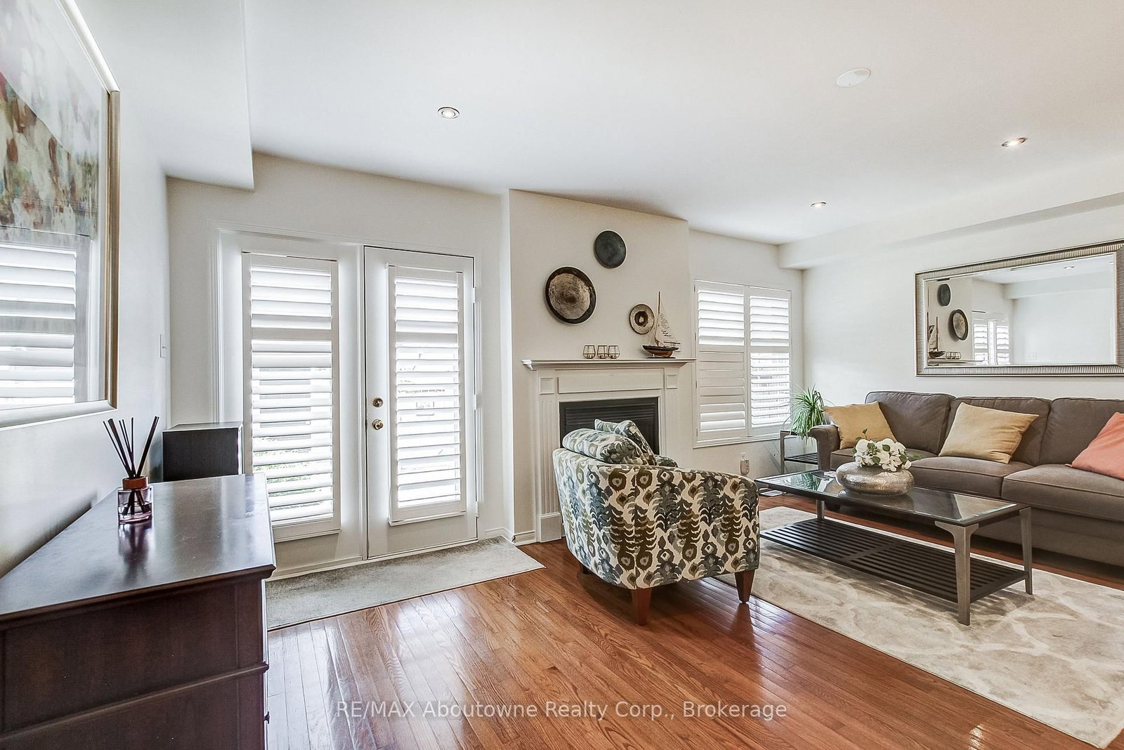 2150 Forest Gate Park • Oakville, ON photo 16