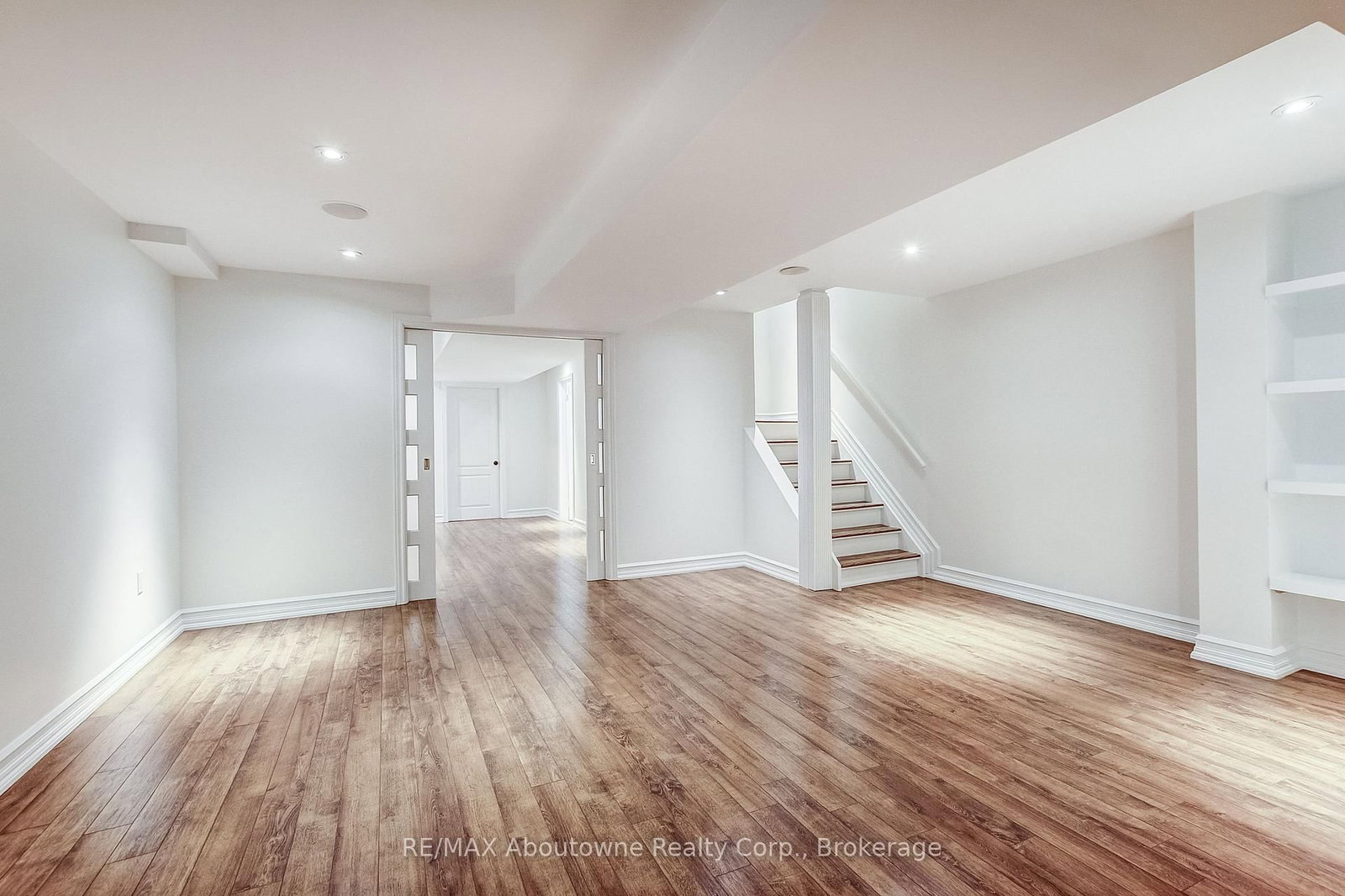 2150 Forest Gate Park • Oakville, ON photo 29