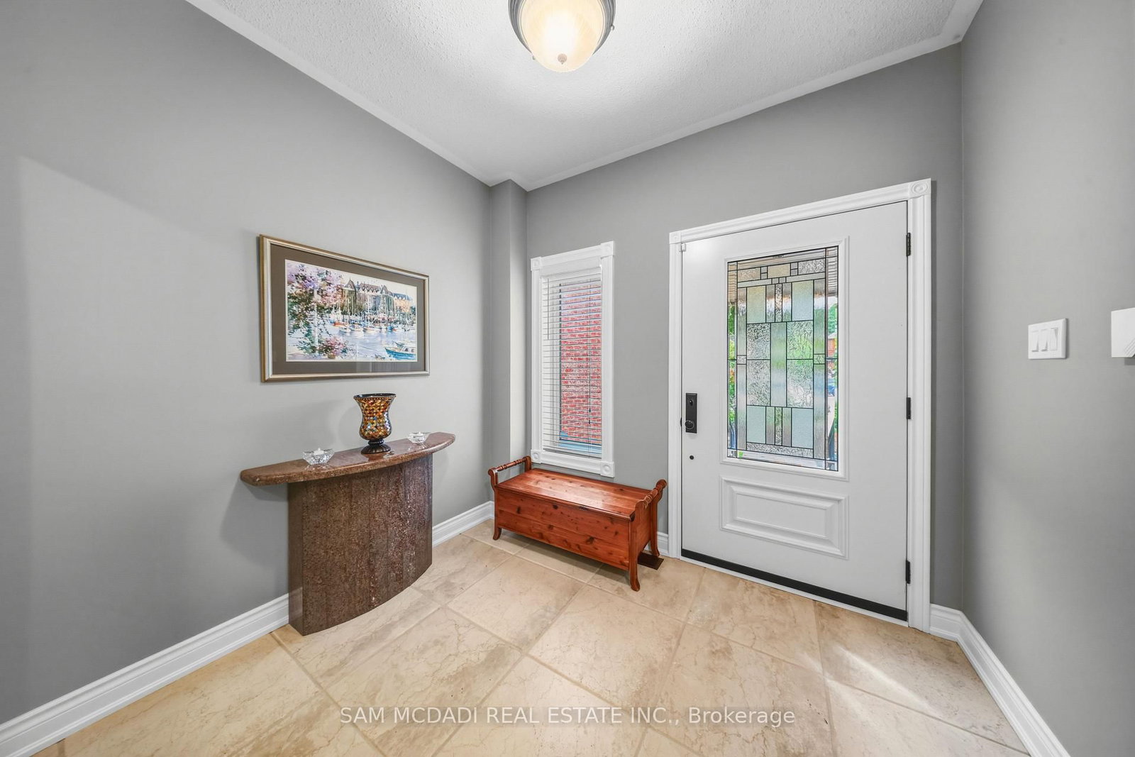 5519 Windy Hill Court • Mississauga, ON photo 3