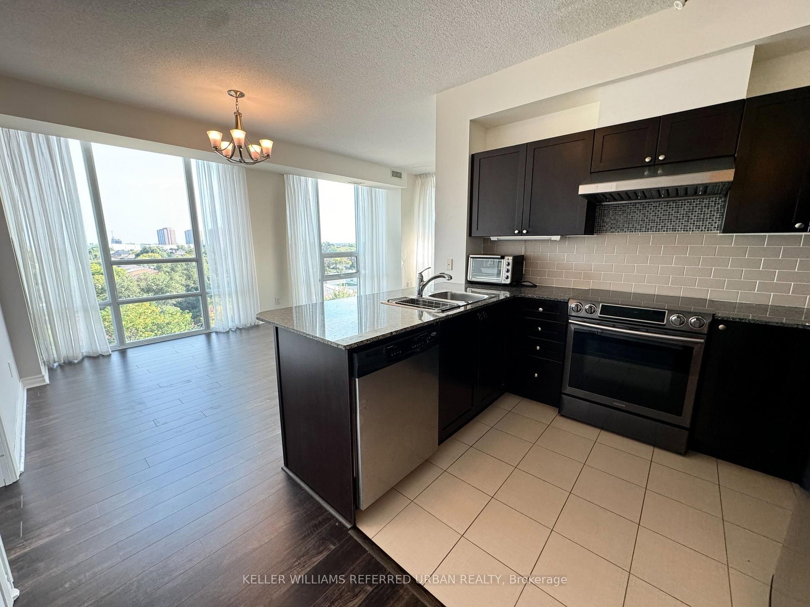 702-3525 Kariya Dr, Mississauga, view 2