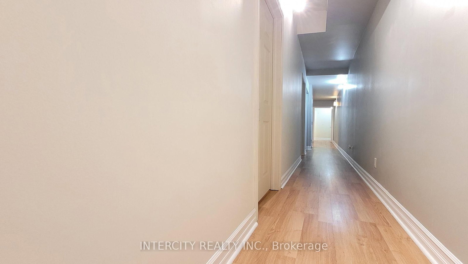 86 Lakeshore Road W • Oakville, ON photo 39