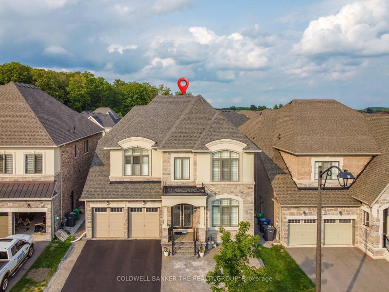 44 Daisy Meadow Crescent