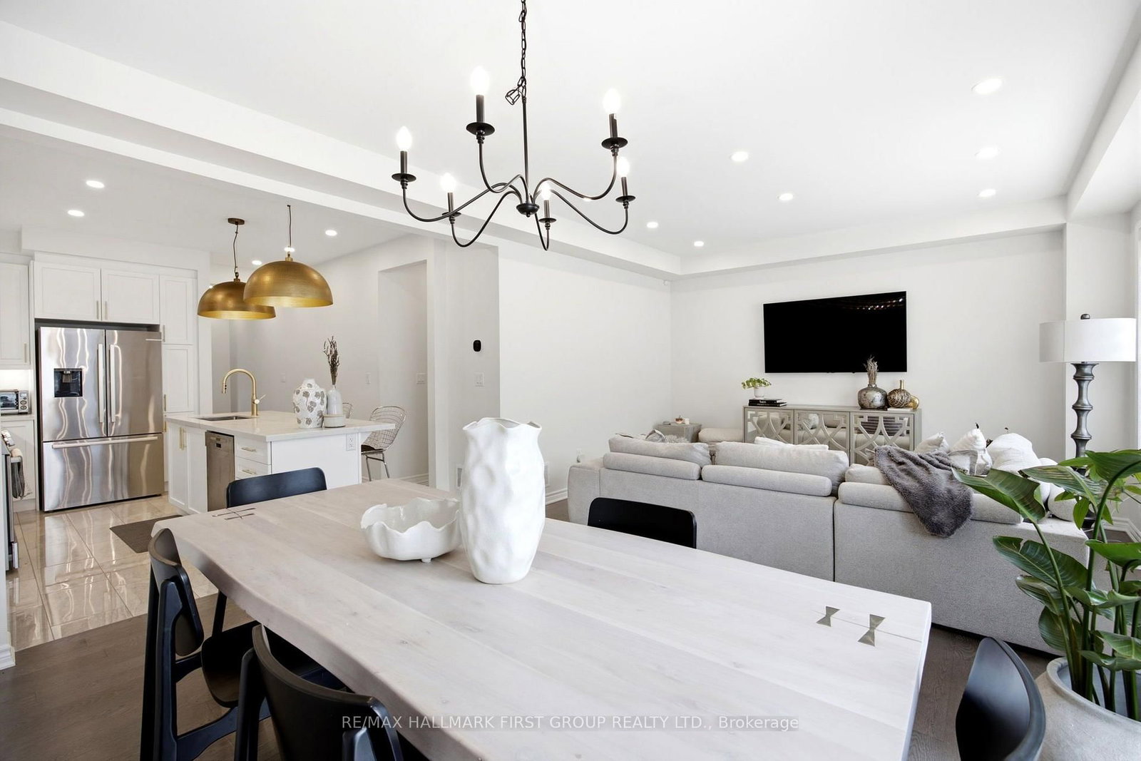 7 Salt Creek Terrace • Caledon, ON photo 6