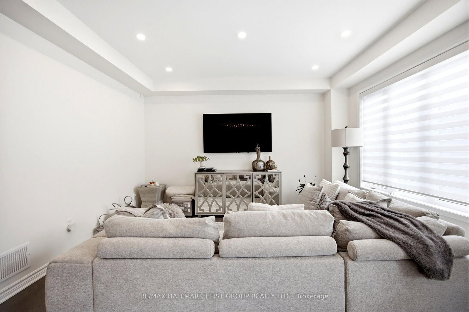 7 Salt Creek Terrace • Caledon, ON photo 9
