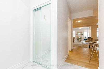 7 Village Lake Crescent • Brampton, ON photo 4