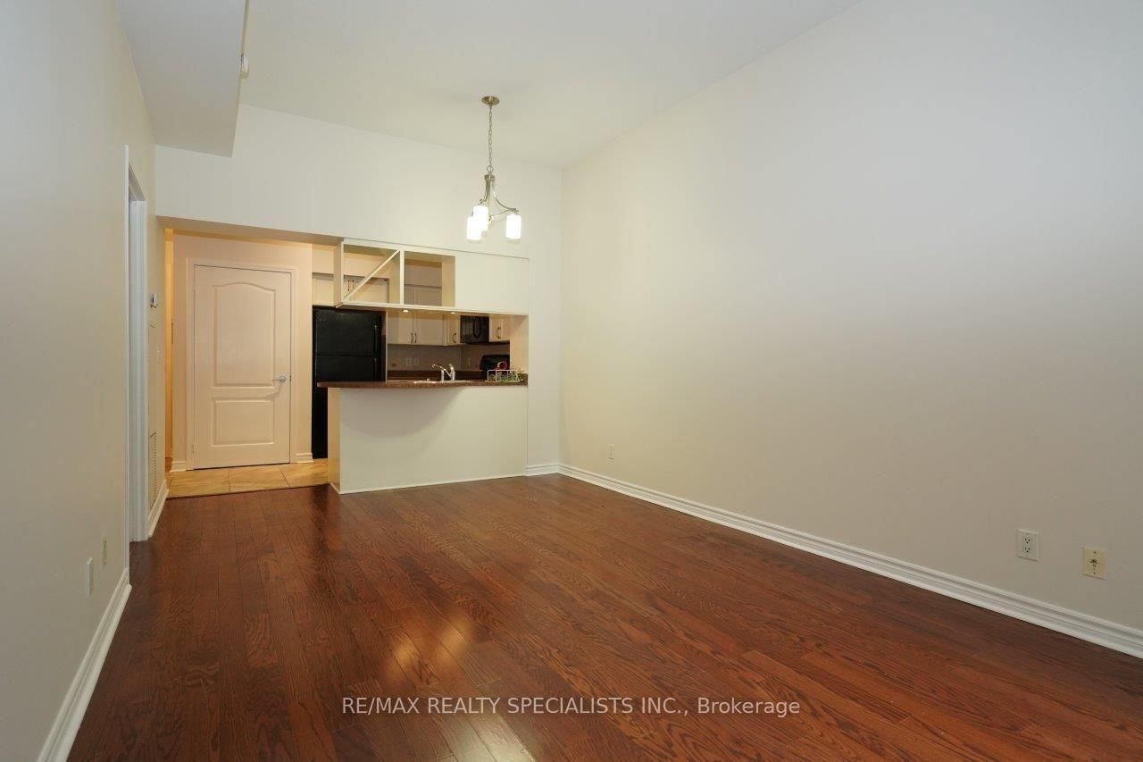 320-330 Princess Royal Dr, Mississauga, view 10