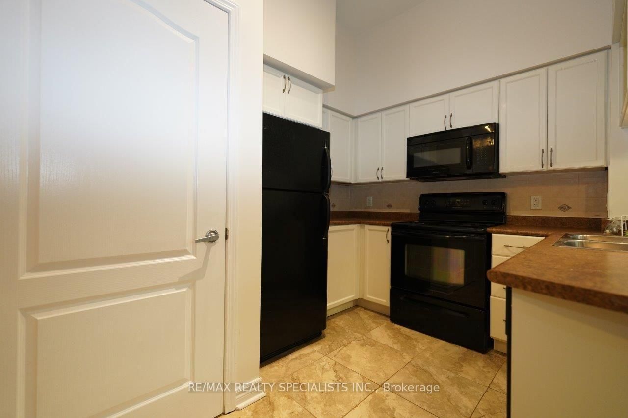 320-330 Princess Royal Dr, Mississauga, view 11