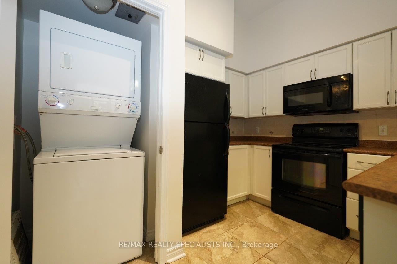 320-330 Princess Royal Dr, Mississauga, view 14