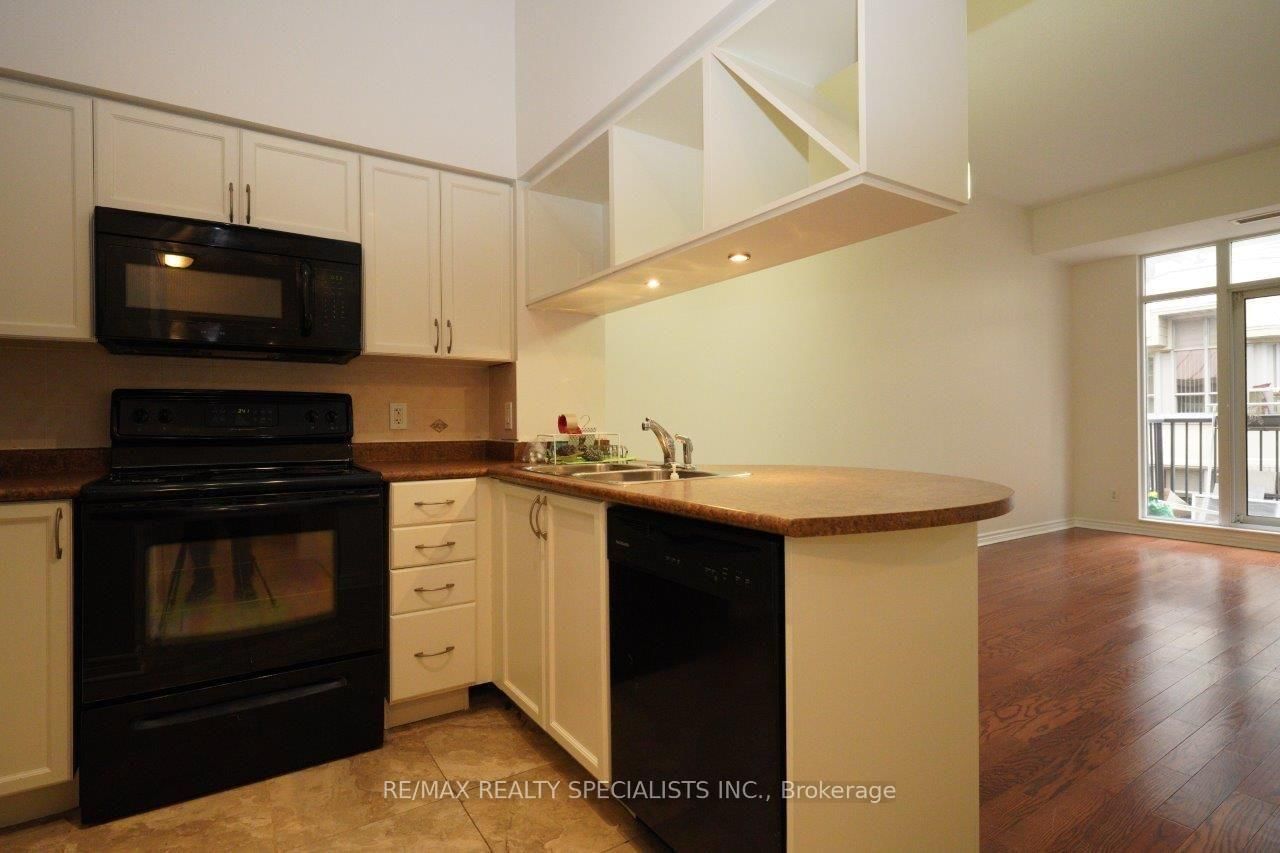 320-330 Princess Royal Dr, Mississauga, view 15