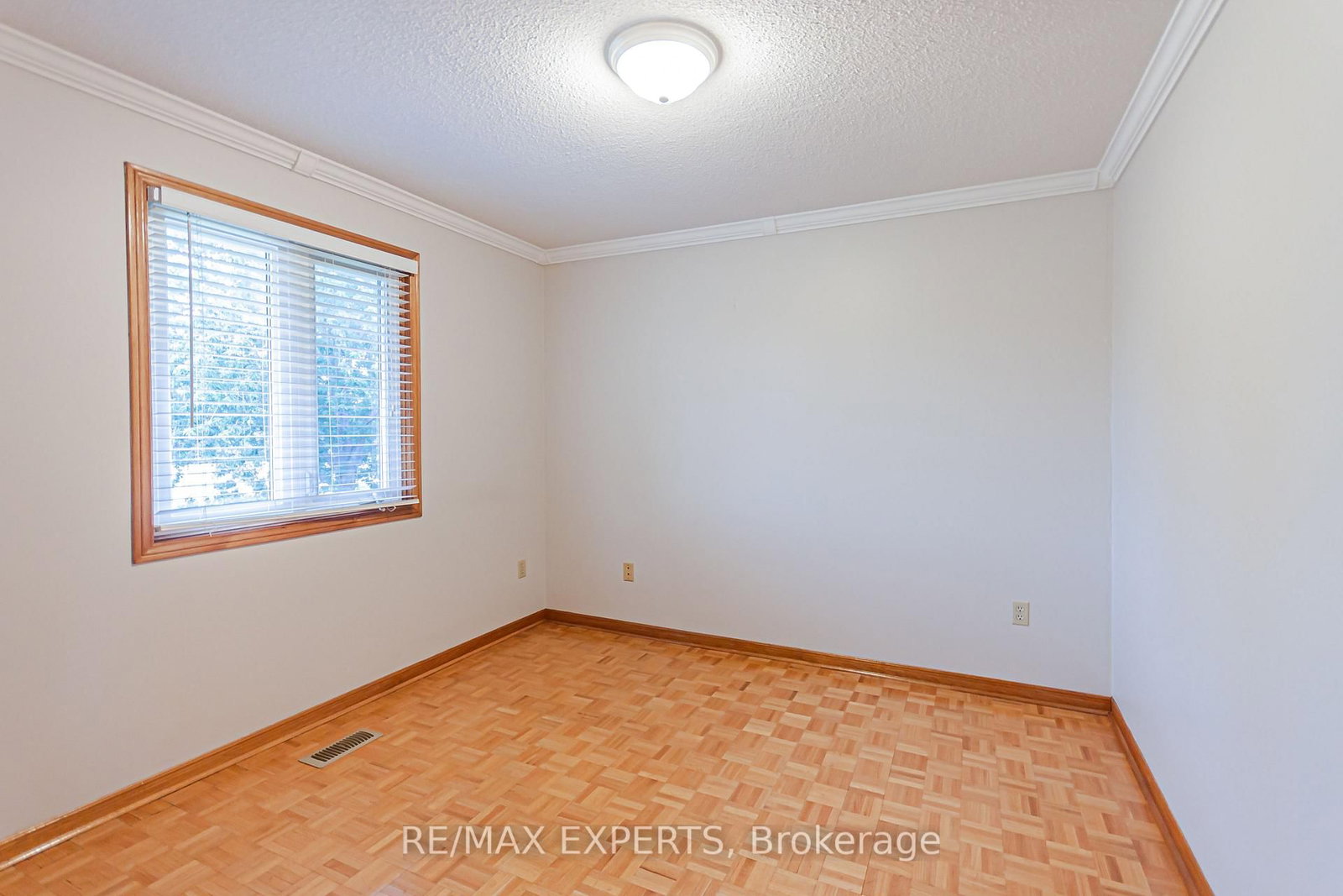 1343 Greenwood Crescent • Oakville, ON photo 22