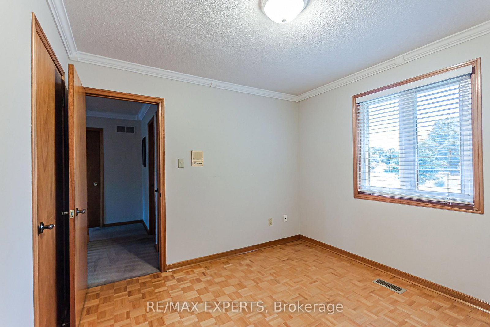 1343 Greenwood Crescent • Oakville, ON photo 23