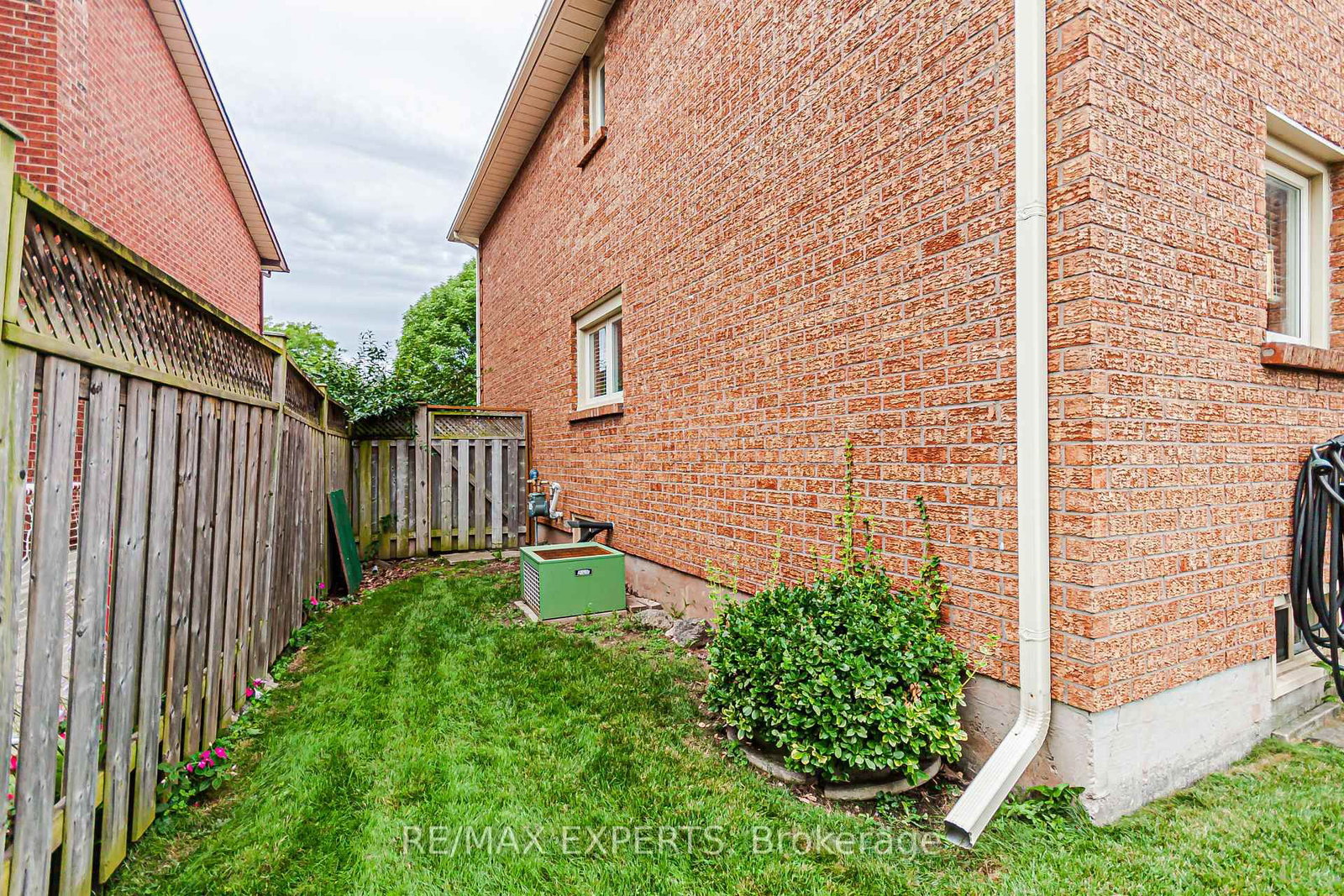 1343 Greenwood Crescent • Oakville, ON photo 41
