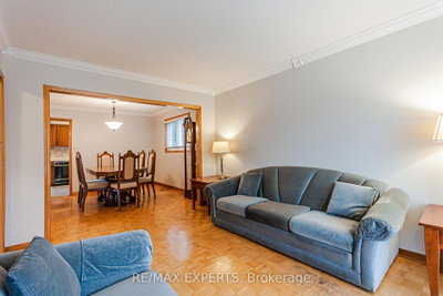 1343 Greenwood Crescent • Oakville, ON photo 6