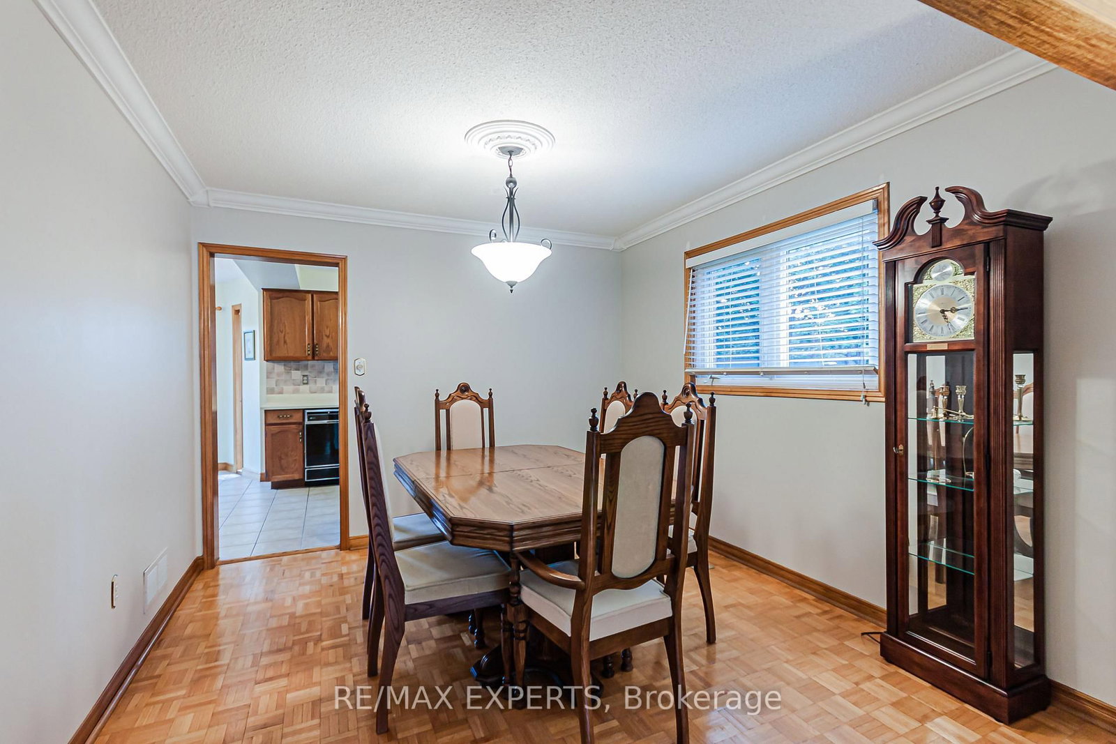 1343 Greenwood Crescent • Oakville, ON photo 8