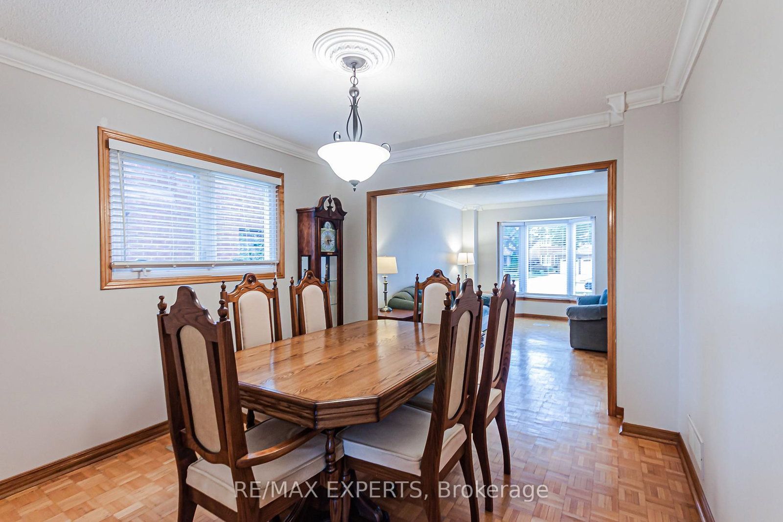 1343 Greenwood Crescent • Oakville, ON photo 9