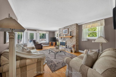 29 Treleaven Drive • Brampton, ON photo 4