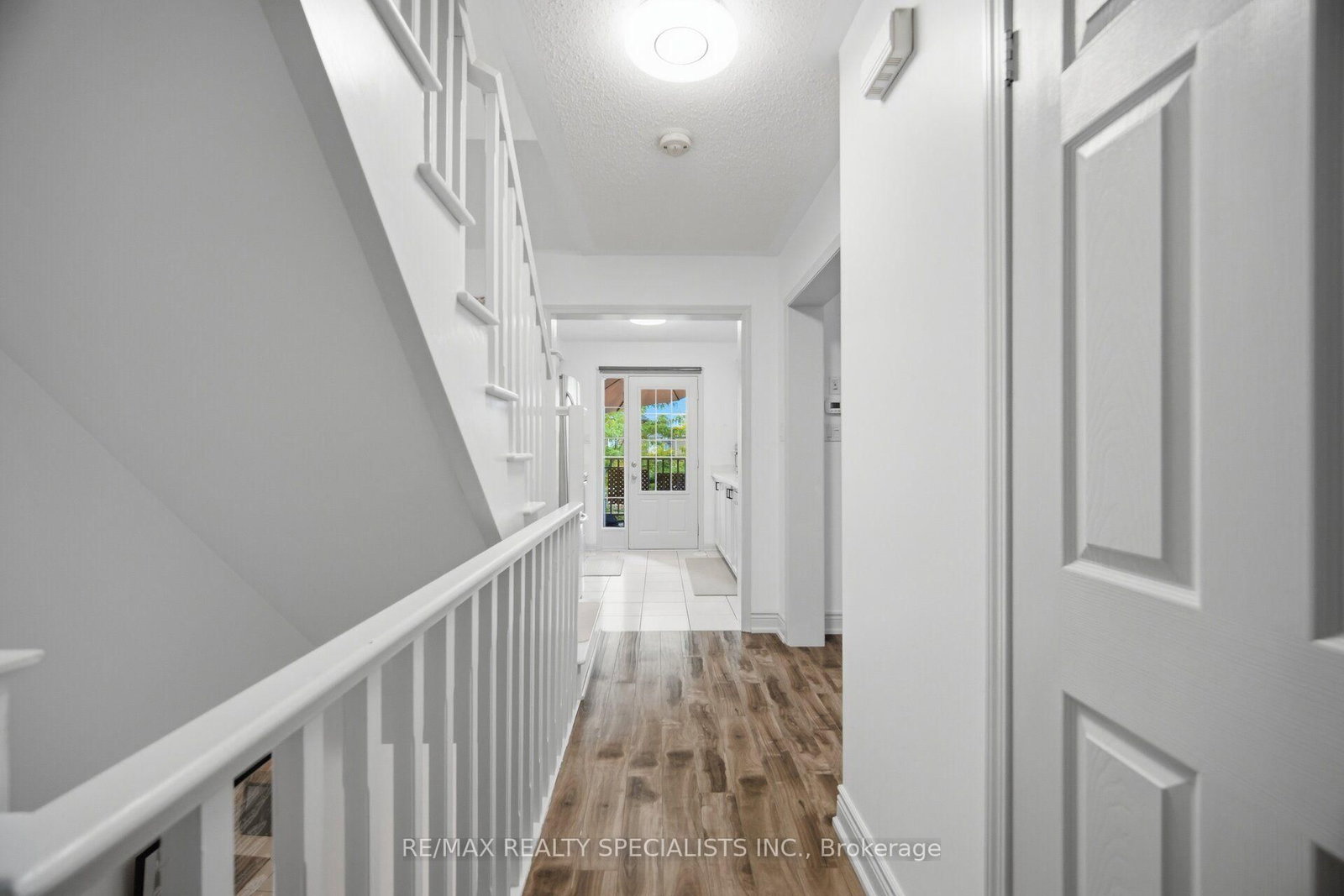 220 Mortimer Crescent • Milton, ON photo 10