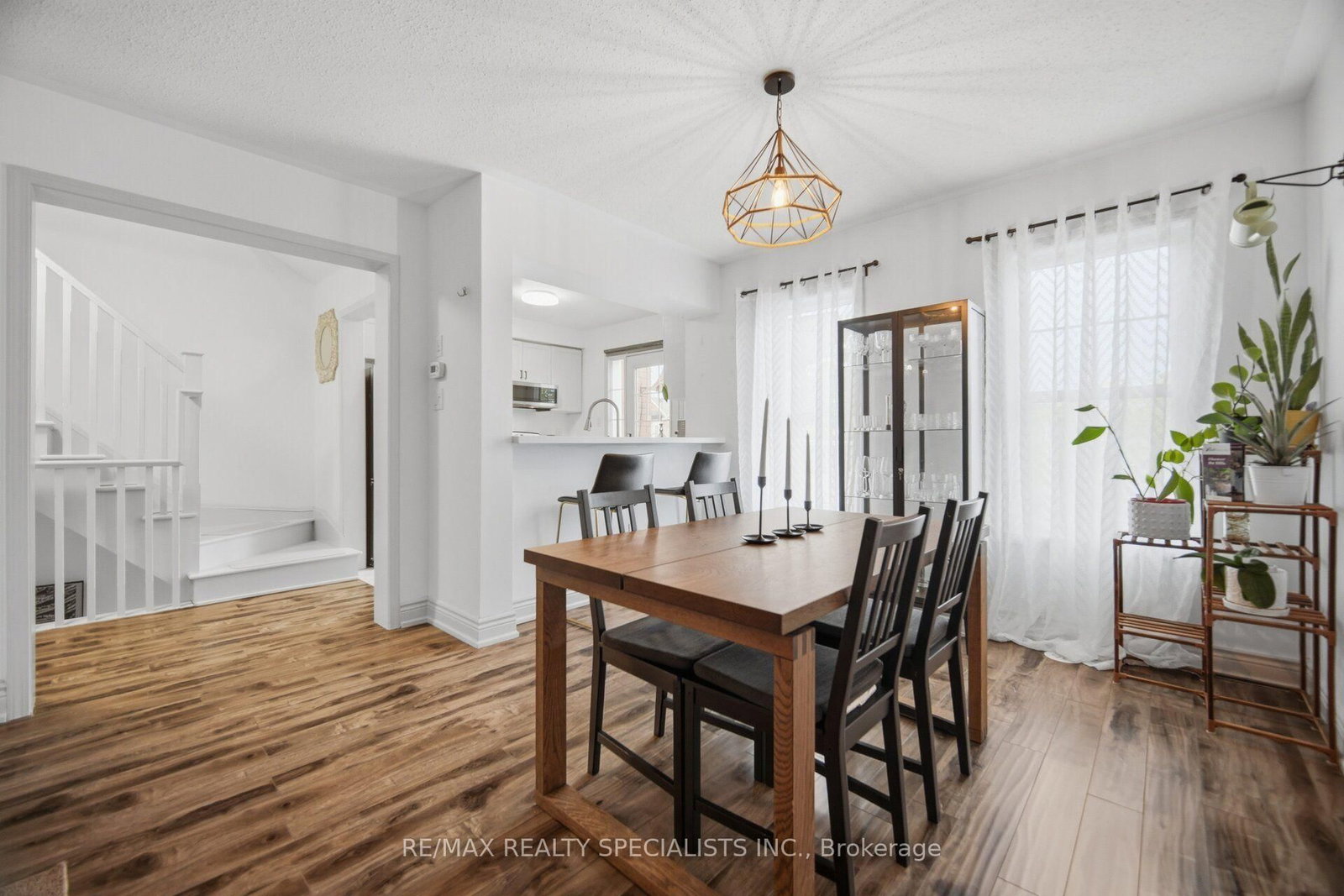 220 Mortimer Crescent • Milton, ON photo 16