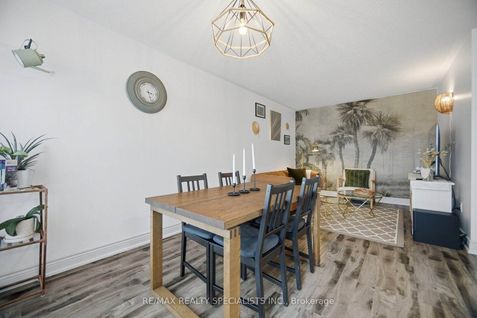 220 Mortimer Crescent • Milton, ON photo 17