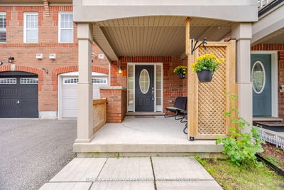 220 Mortimer Crescent • Milton, ON photo 3