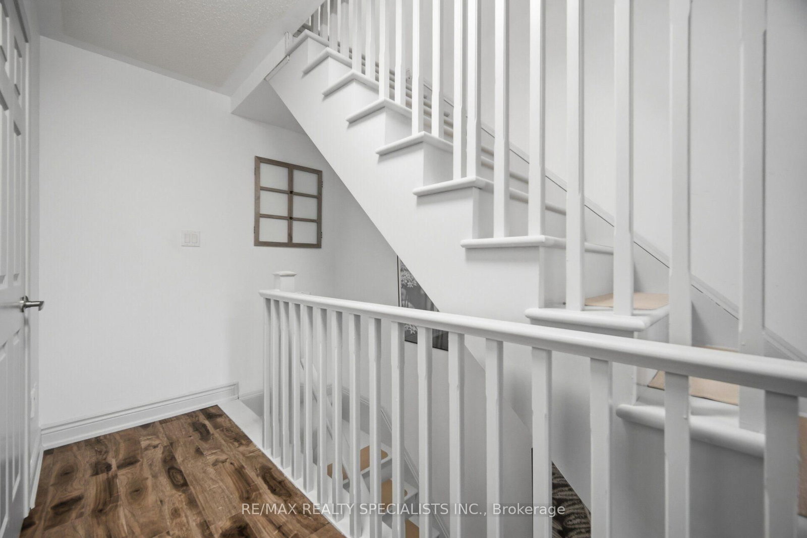 220 Mortimer Crescent • Milton, ON photo 9