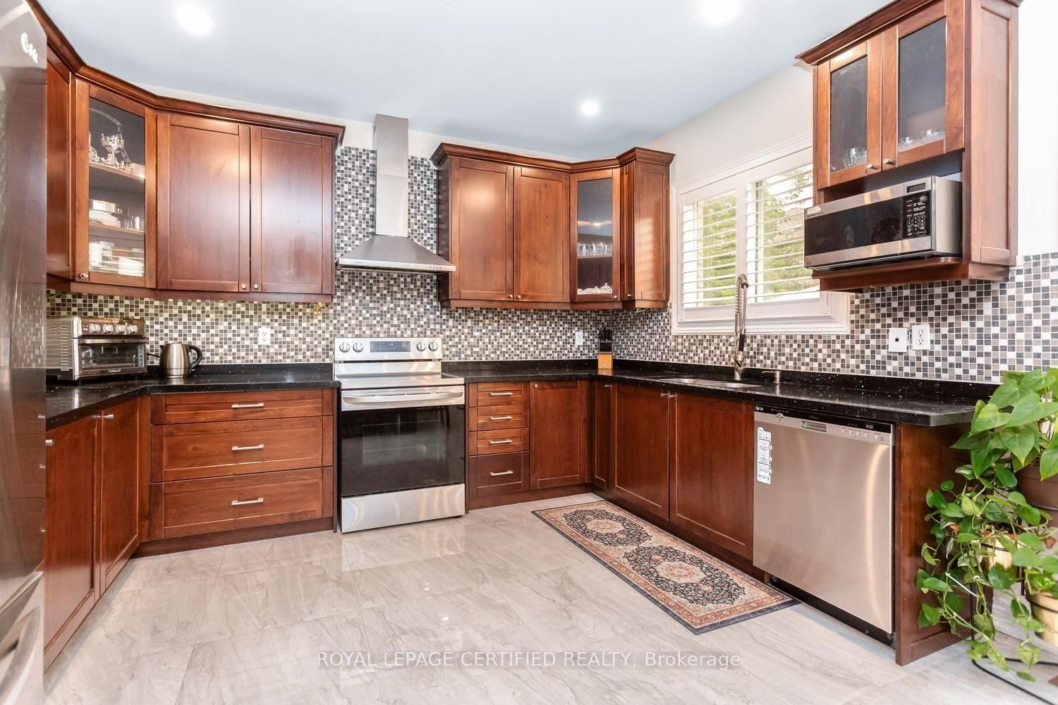 5902 Agean Drive • Mississauga, ON photo 11