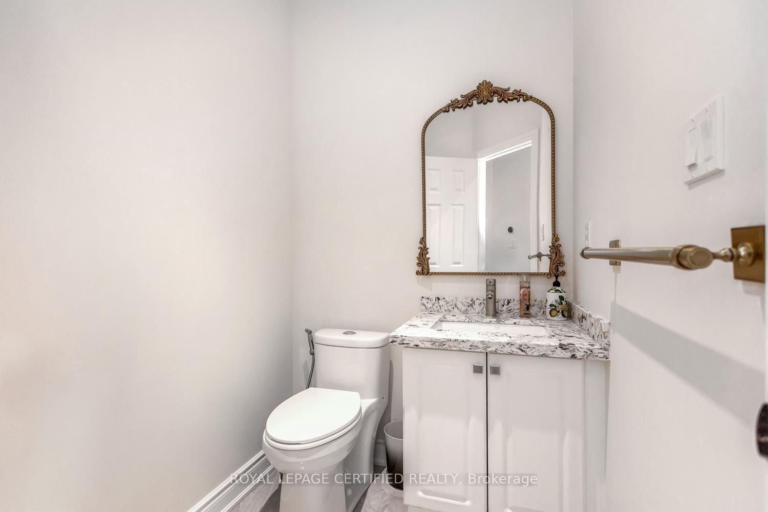 5902 Agean Drive • Mississauga, ON photo 14