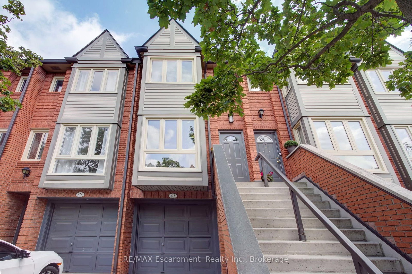 895 Maple Avenue • #425 • Burlington, ON photo 1