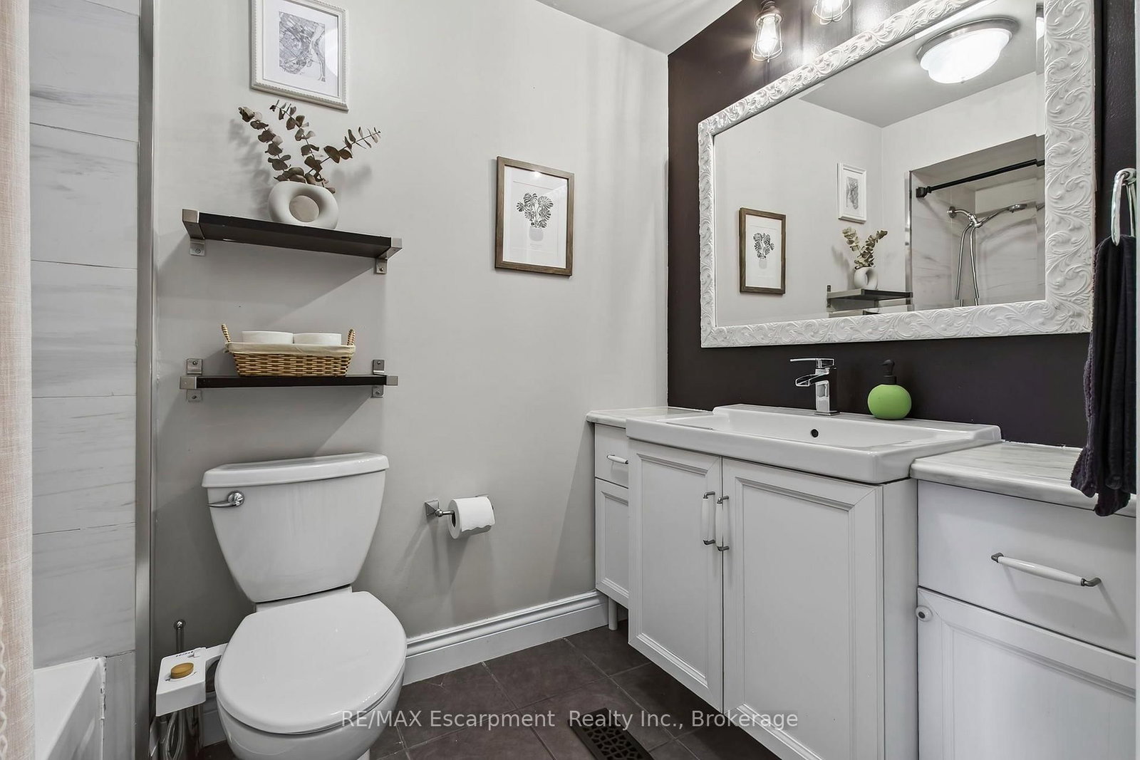 895 Maple Avenue • #425 • Burlington, ON photo 34
