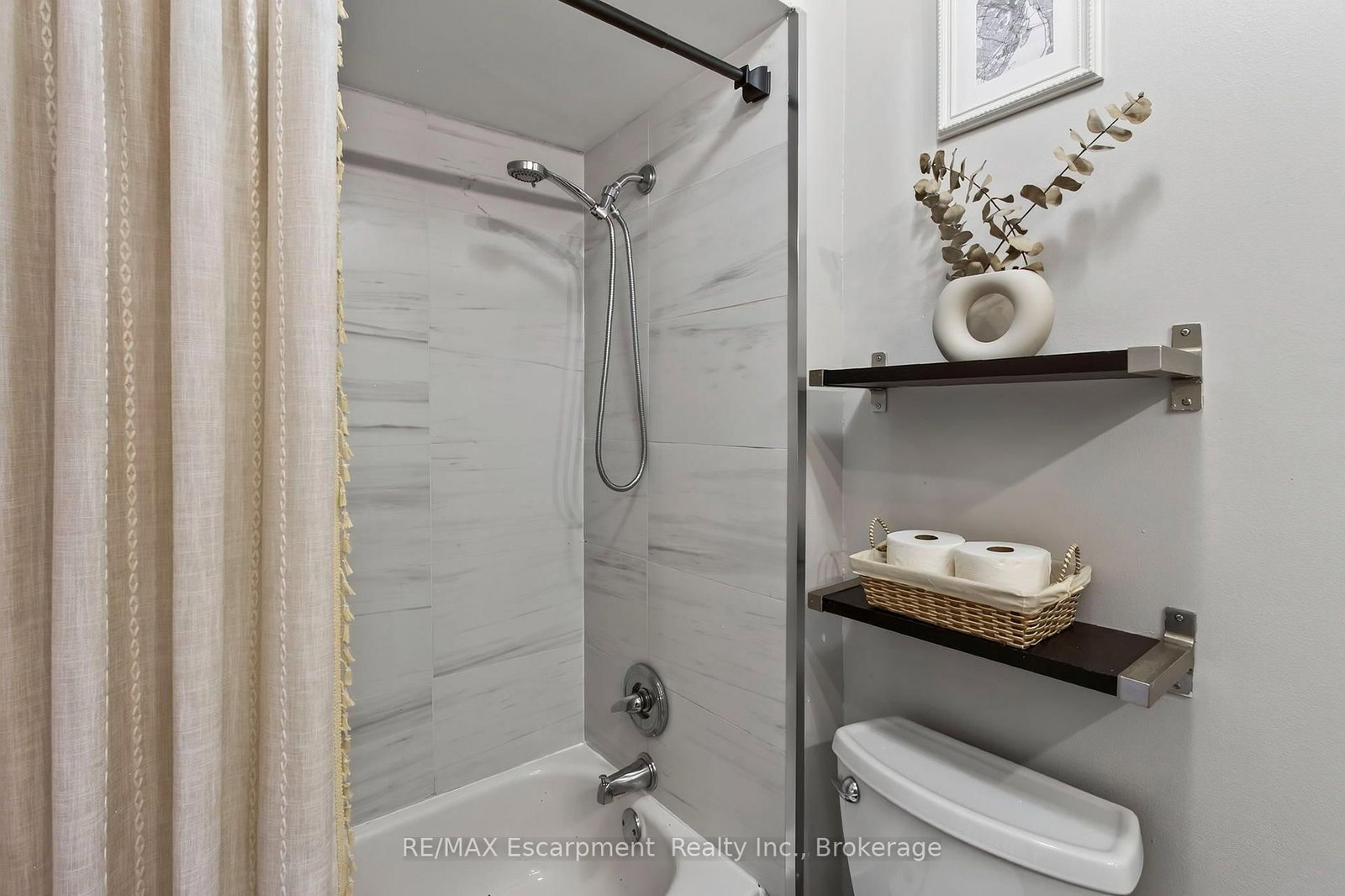895 Maple Avenue • #425 • Burlington, ON photo 36