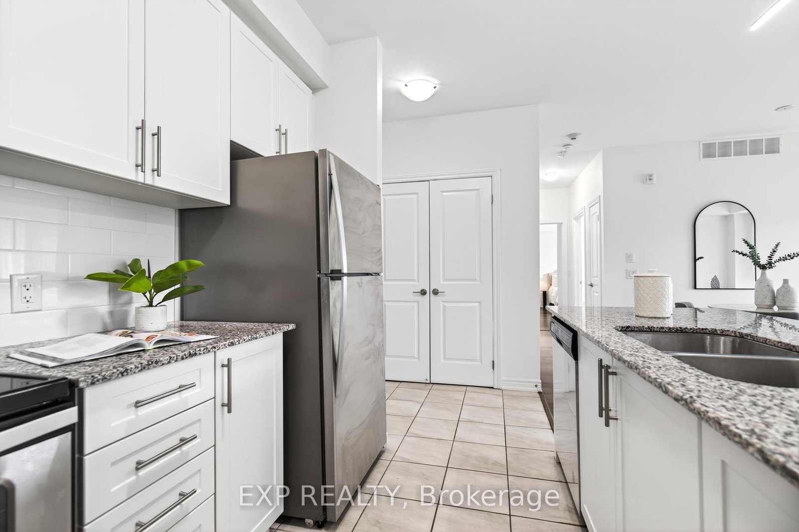2388 Khalsa Gate • #212 • Oakville, ON photo 13