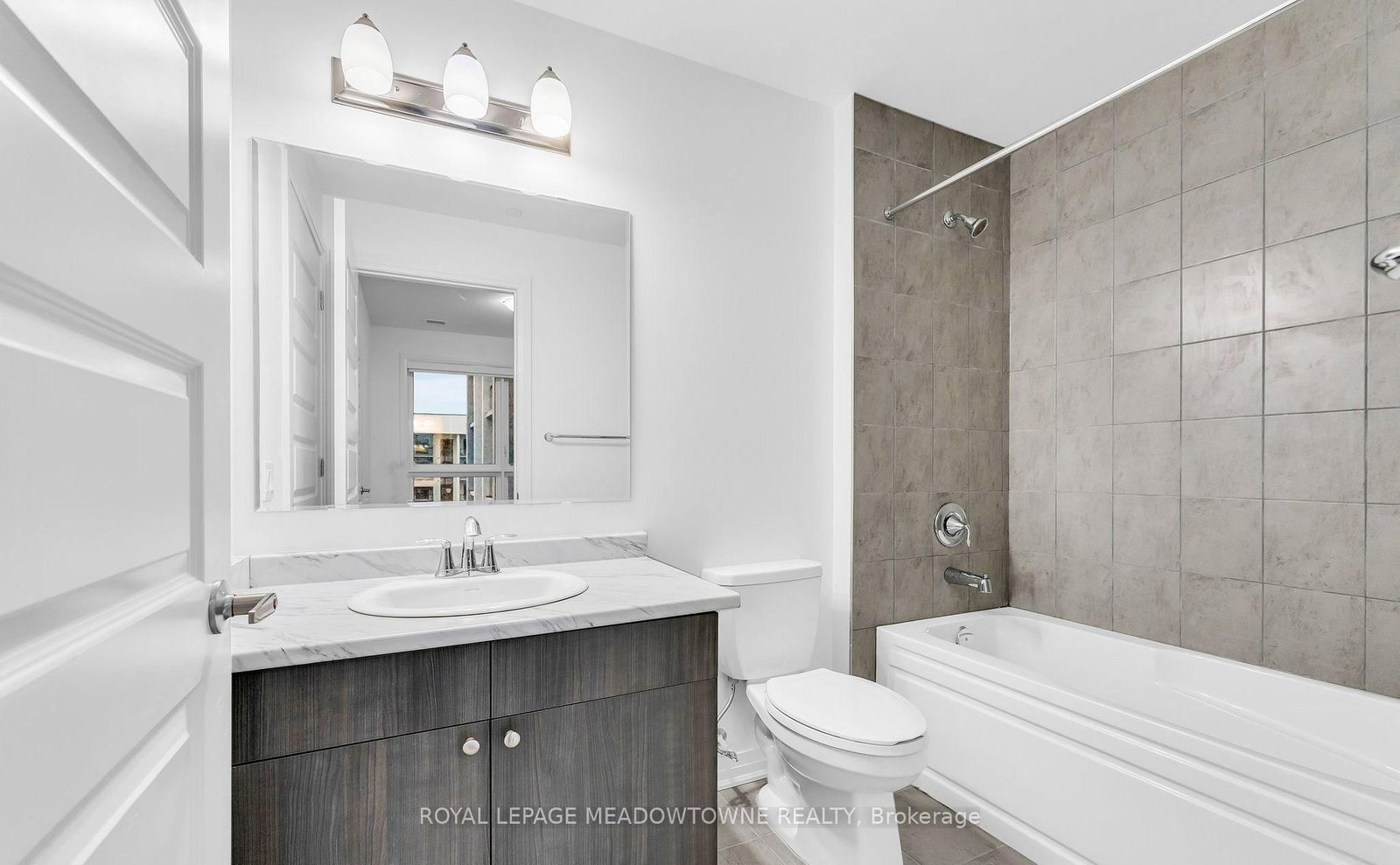 460 Gordon Krantz Milton,ON L9E 1A8 — Photo 17