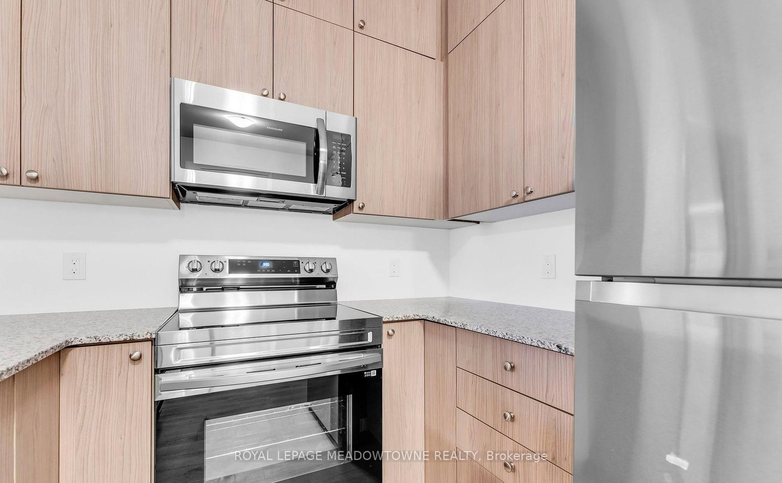 460 Gordon Krantz Milton,ON L9E 1A8 — Photo 4