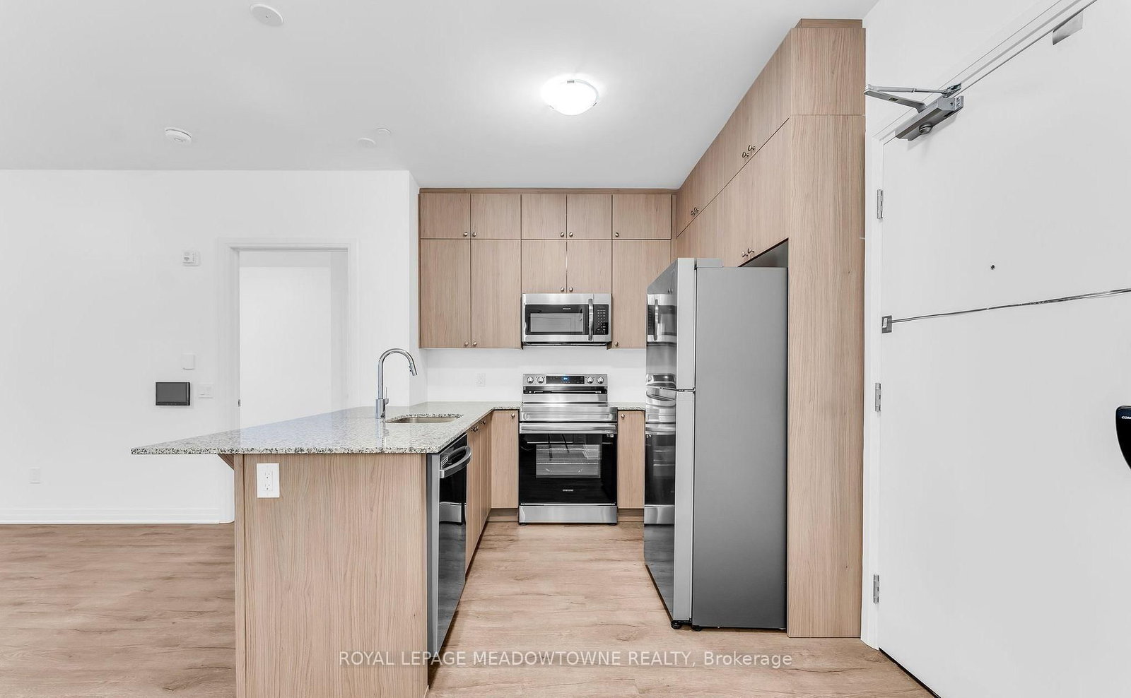 460 Gordon Krantz Milton,ON L9E 1A8 — Photo 5