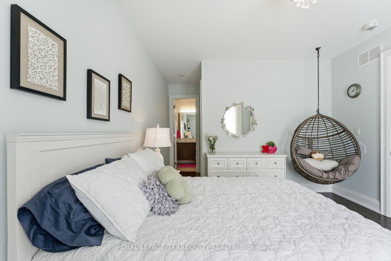 130 Edgecroft Road • Toronto, ON photo 34